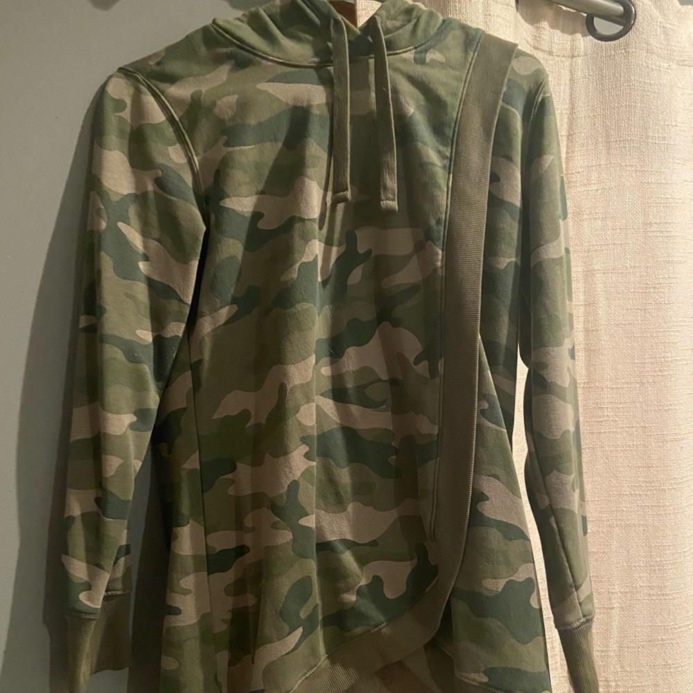 Old Navy Maternity/Nursing Friendly Hoodie